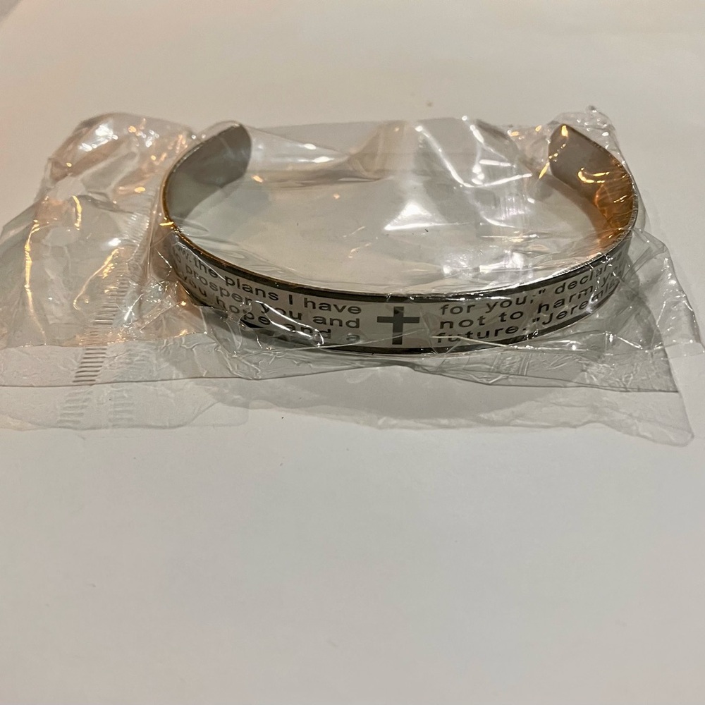 SCRIPTURE CUFF BRACELET - Picture 7 of 9